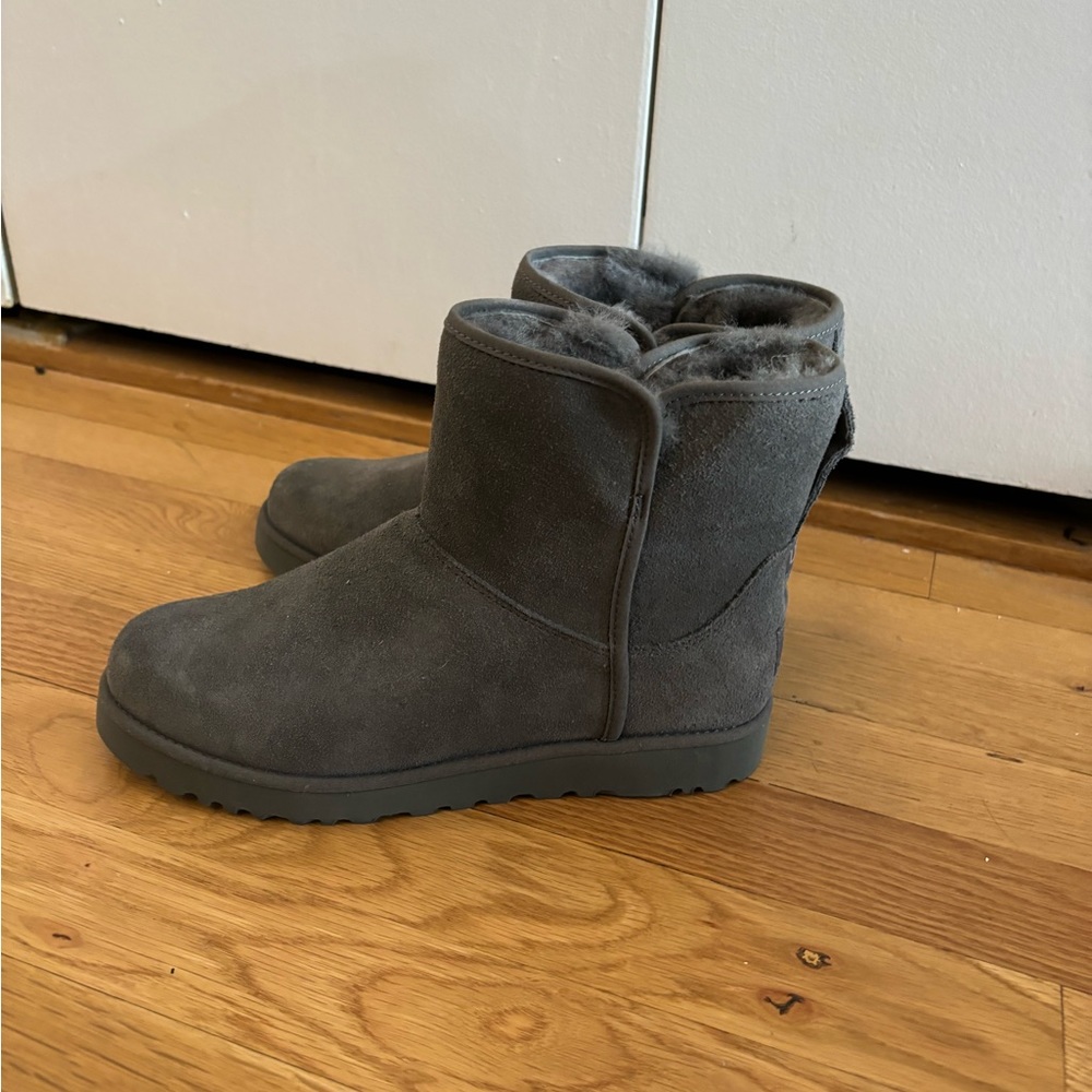 Ugg Mini Boot Gray - image 3